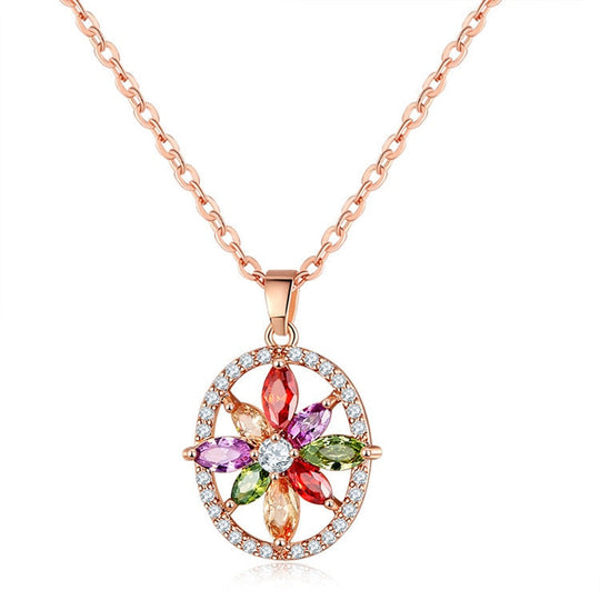 Skimrande blommigt halsband med zirkoner