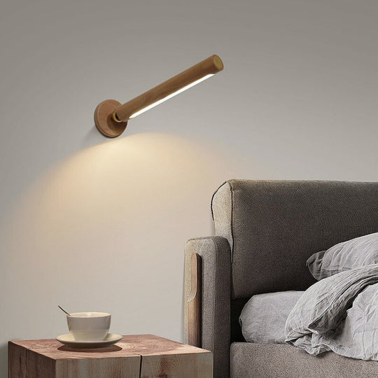 Svängbar Trävägglampa