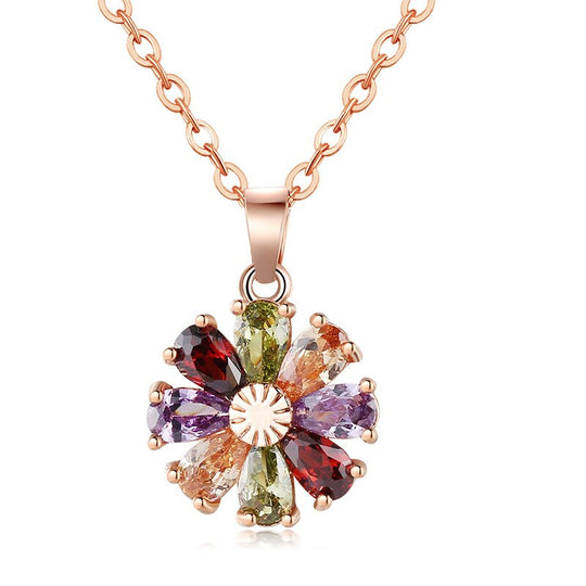 Skimrande blommigt halsband med zirkoner