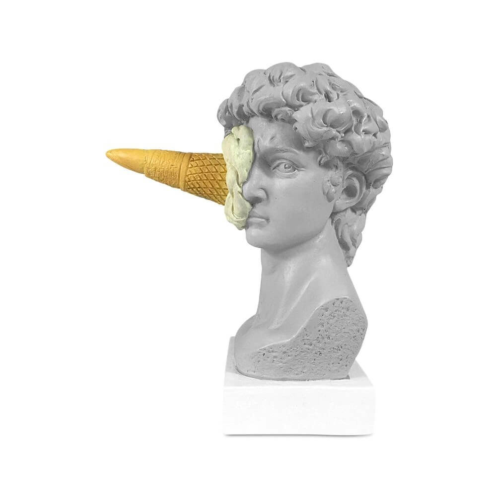 Davids Is Cream Skulptur