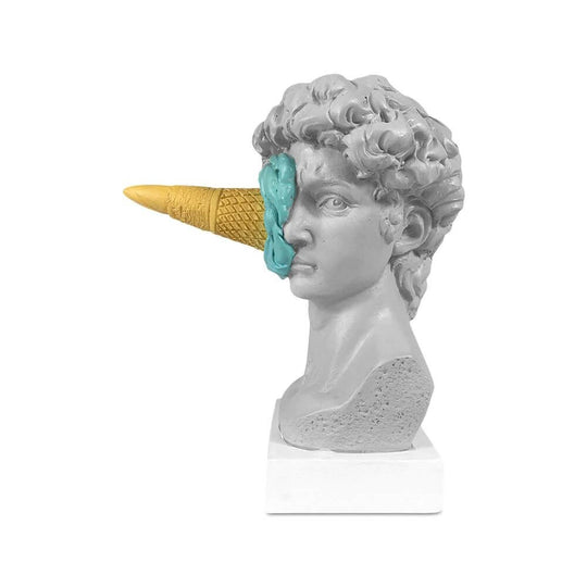Davids Is Cream Skulptur