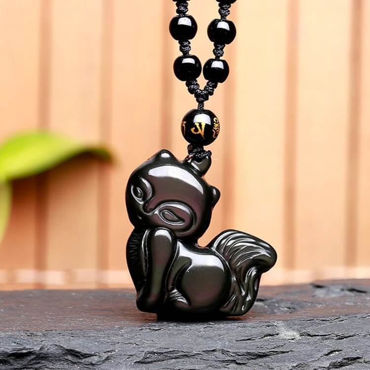 Obsidian Fox Spirit Amulett