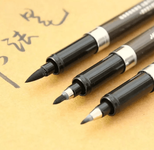 Pensel Kalligrafi Penna