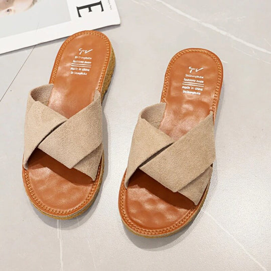 Sandaler med kors och tvärband