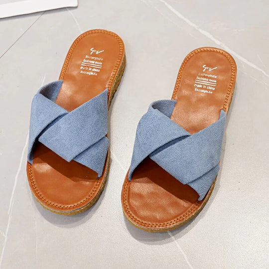 Sandaler med kors och tvärband