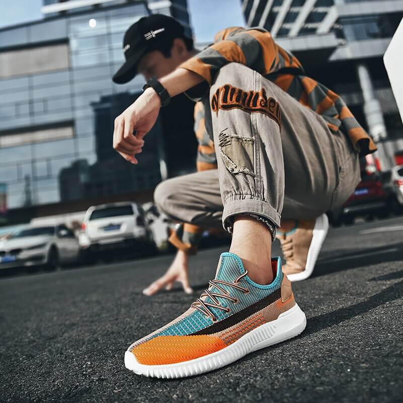 Sneakers för män i vävt mesh