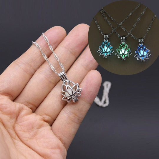 Glödande Lotusblomma Halsband
