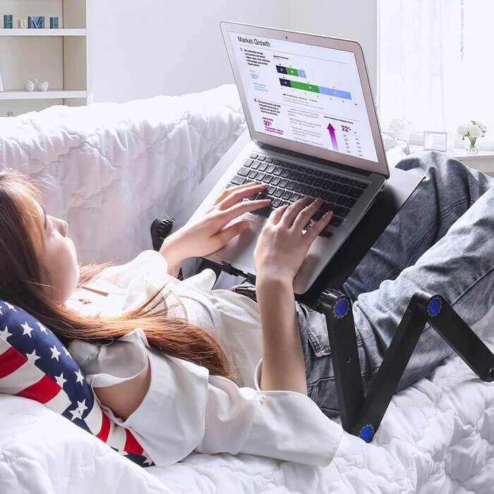 Ergonomiskt justerbart stativ för bärbar dator