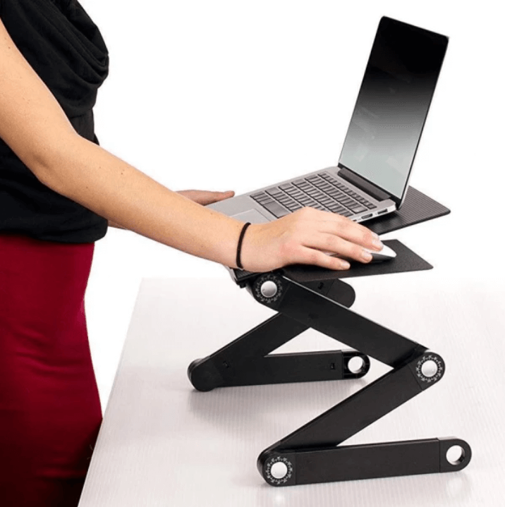 Ergonomiskt justerbart stativ för bärbar dator