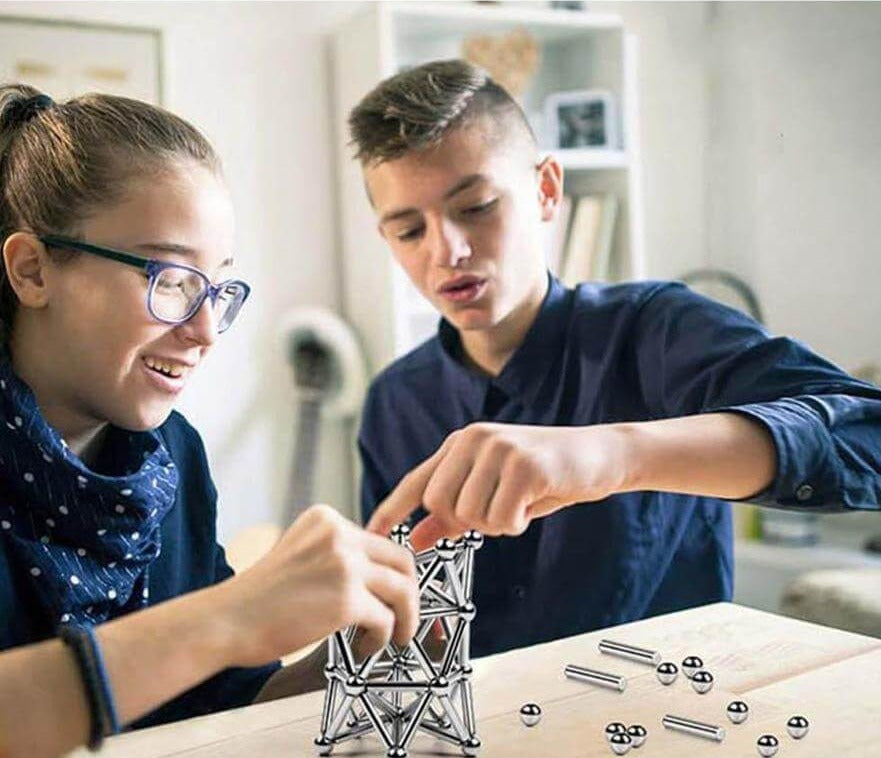Magnetiska pinnar och bollar av stål