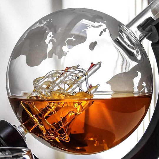 Globe Whiskey karaffset